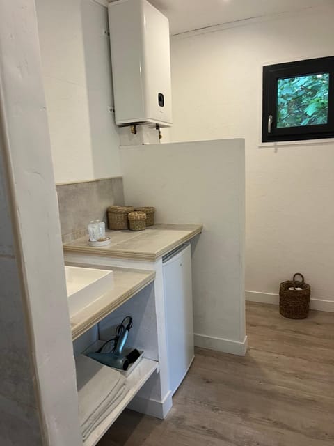 L'atelier des Coudelières Bed and Breakfast in Le Thor