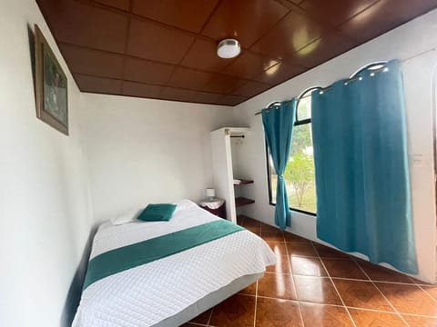 Hostal Muro De Las Lagrimas with high speed internet Starlink Bed and Breakfast in Isabela Island