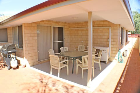 Geraldton Luxury Vacation Home with free Streaming Casa in Geraldton