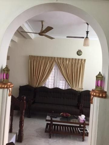 Stay at DBRA 61 Don Bosco Cross Road Vaduthala Ernakulam House in Kochi