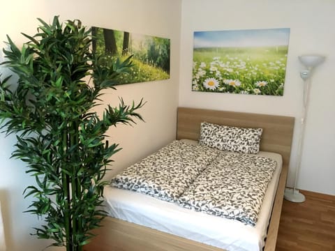 Apartment Flowerside Condo in Regensburg