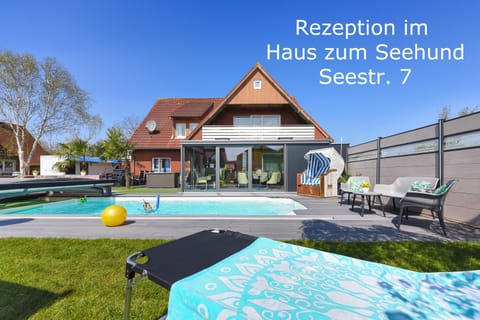 Lobby or reception, Swimming pool
