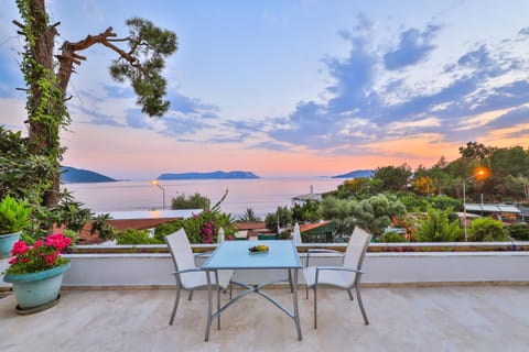 Balcony/Terrace, Sea view, Sunset