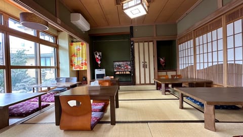 Plum House Otaru Ryokan in Hokkaido Prefecture