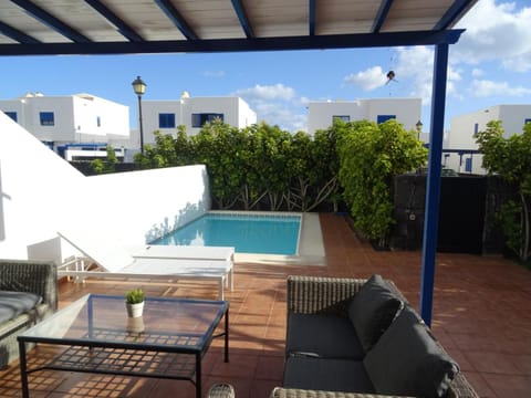 VILLA DUNIA by Villitas House in Playa Blanca