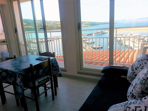 Fronte mare Bella Vista Appartamento in Isola Rossa