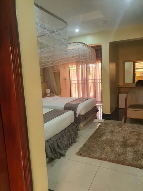 Crystal Suites & Apartments Hotel in Kampala