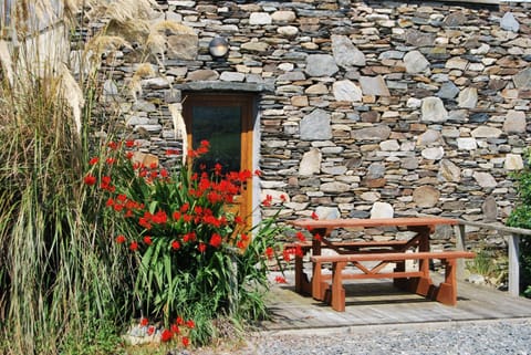 Patio, Garden view