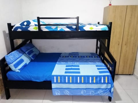 Bed, Bedroom, Area and facilities, bunk bed, wardrobe