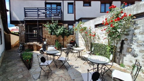 Kadiyata Guest House Bed and Breakfast in Bansko