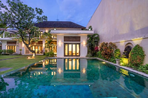 Bali Villa Lotus Villa in Kuta