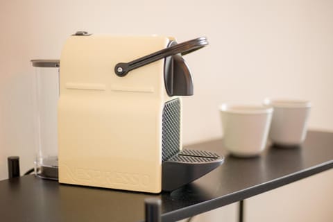 Coffee/tea facilities, Decorative detail