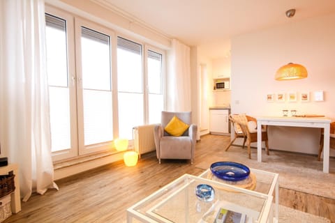 Living room, Decorative detail