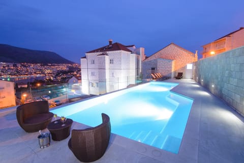 Property building, Swimming pool