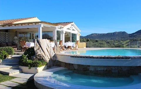Cento Ulivi B&B Bed and Breakfast in Sardinia