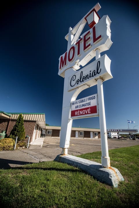 Motel Colonial Motel in Rimouski