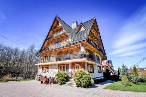 Property building, Garden view