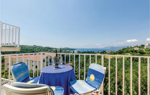 Amazing Apartment In Cavtat With House Sea View Appartamento in Cavtat