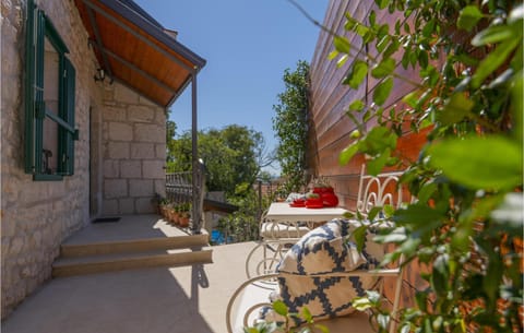 Amazing Home In Imotski With 3 Bedrooms, Wifi And Outdoor Swimming Pool House in Imotski