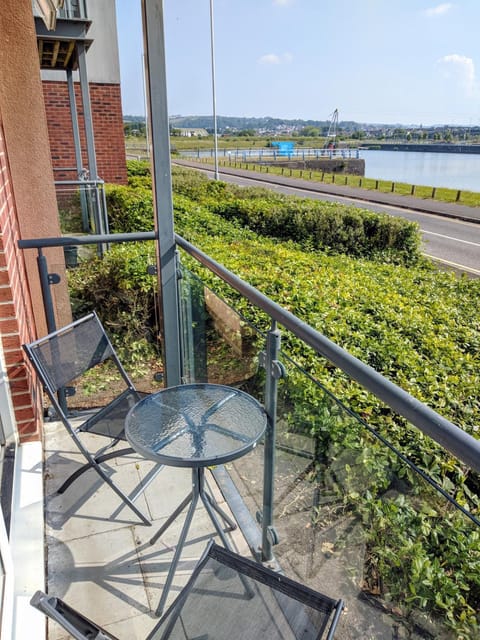 Balcony/Terrace, Lake view