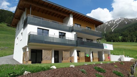 Property building, View (from property/room)