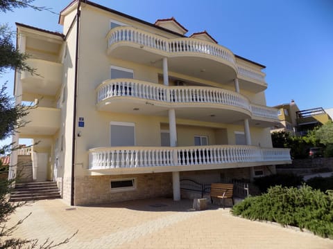 Villa Jukic Appartement in Murter