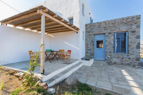 Serifos Stone Villa A Villa in Milos