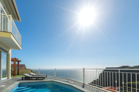 Garden, Balcony/Terrace, Pool view, Sea view, Swimming pool