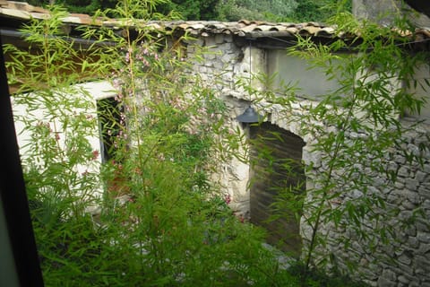 Lou mas li Pitchoun "Le Grenier" Apartment in Gordes