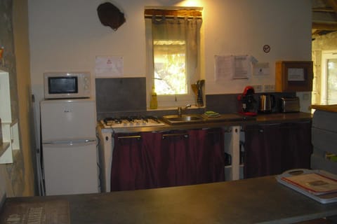 Property building, Kitchen or kitchenette