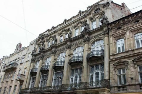 Petra Doroshenka Street Condominio in Lviv