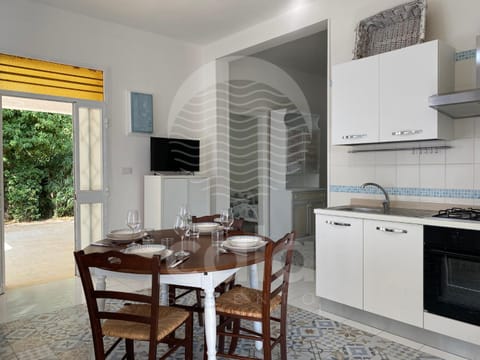 Kitchen or kitchenette, Living room, Dining area, Garden view, Lunch, kitchen, air conditioner