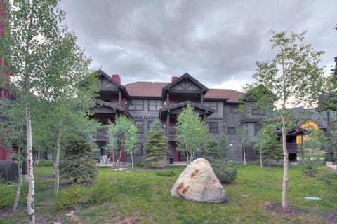 Ca3202 The Cache Condo House in Copper Mountain