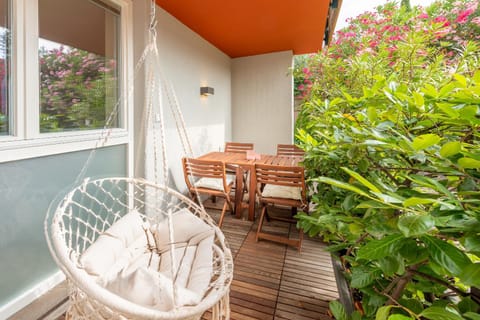 Garden, Balcony/Terrace