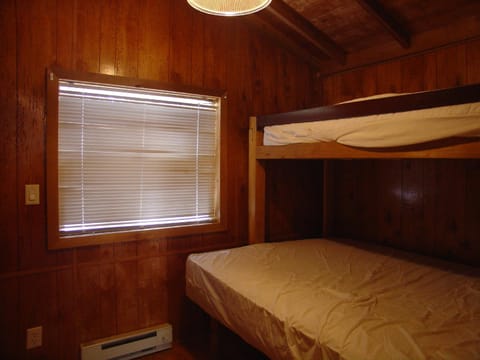 Ponderosa Camping Resort One-Bedroom Cabin 2 Campground/ 
RV Resort in Coloma