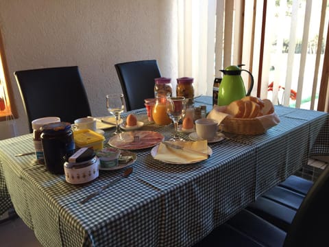 House Samardzic Alojamiento y desayuno in Jezerce