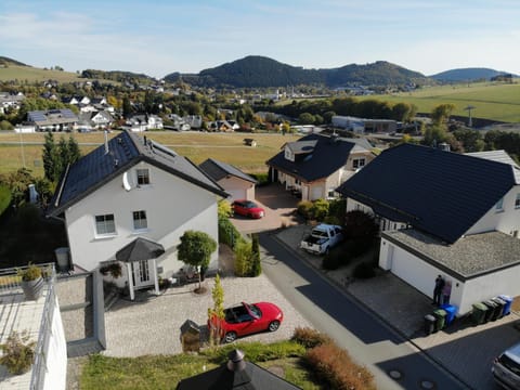 Facade/entrance, Off site, Day, People, People, Neighbourhood, Natural landscape, Bird's eye view, Summer, Garden, Skiing, View (from property/room), Balcony/Terrace, Hiking, Cycling, On site, Garden view, Mountain view, Family, Family