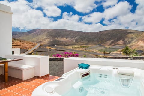 Day, Natural landscape, Hot Tub, Hot Tub, Mountain view