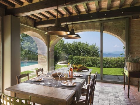 Ritzy Villa on a Wine Estate in Arezzo with Pool Chalet in Umbria