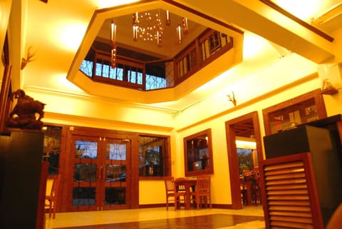 Centro Mactan Suites Inn in Lapu-Lapu City