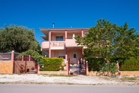 Mouses Apartments Apartamento in Thasos