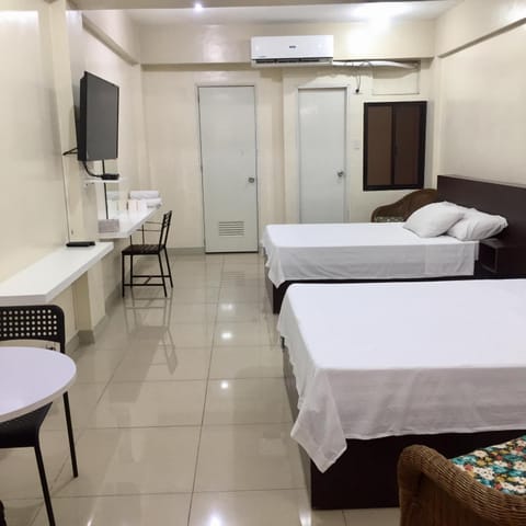 RESIDENCIA SAN VICENTE - PASAY -Budget Hotel Hostal in Pasay