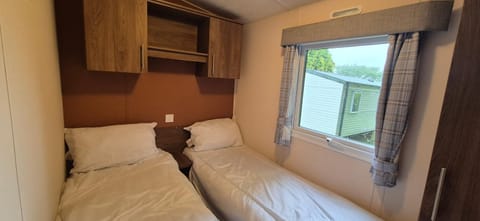 Excellent Static Caravan Camping /
Complejo de autocaravanas in Shanklin