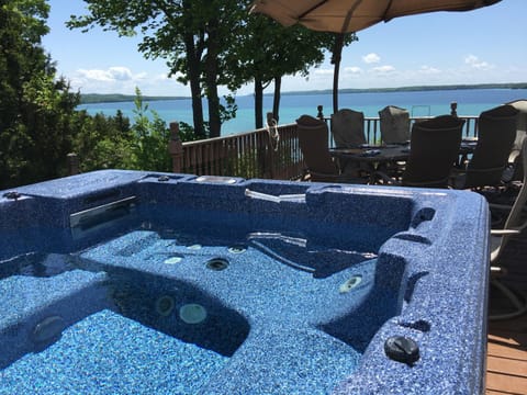 The Torch Lake Bed and Breakfast Hotel in Torch Lake