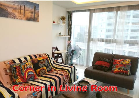 Wong Amat Tower - 65 SQM 1 BR Suite Condo in Pattaya City
