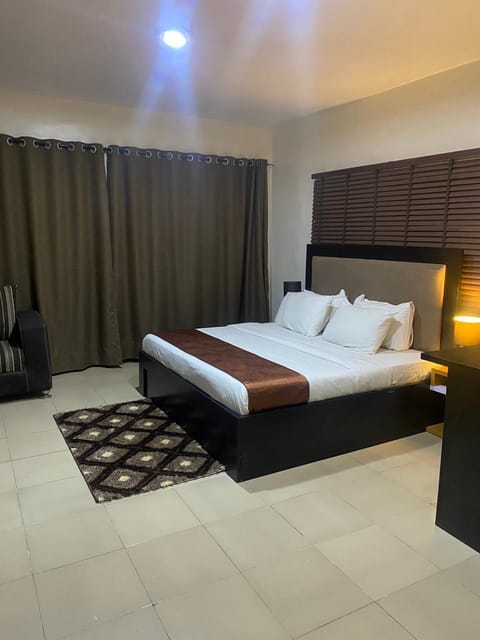 Posh Hotel and Suites Ikeja Hotel in Lagos