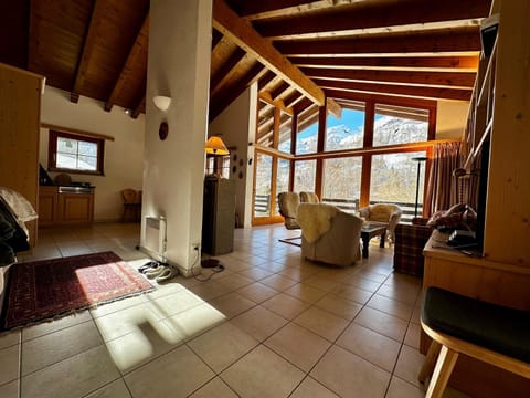 Living room, Seating area, Mountain view, Mountain view