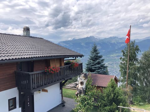 Chalet le Verger Chalet in Sion