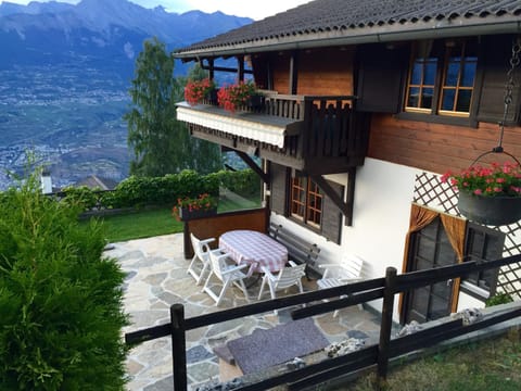 Chalet le Verger Chalet in Sion