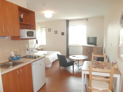 Kitchen or kitchenette, Photo of the whole room